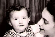 Luisa Valenzuela con 21 años y su hija Ana Lisa