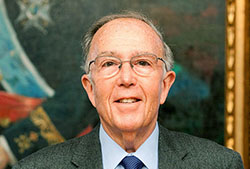 Marcelino Oreja Aguirre (Madrid, 1935) ejerce la Secretaría General del Consejo de Europa entre 1984 y 1989.